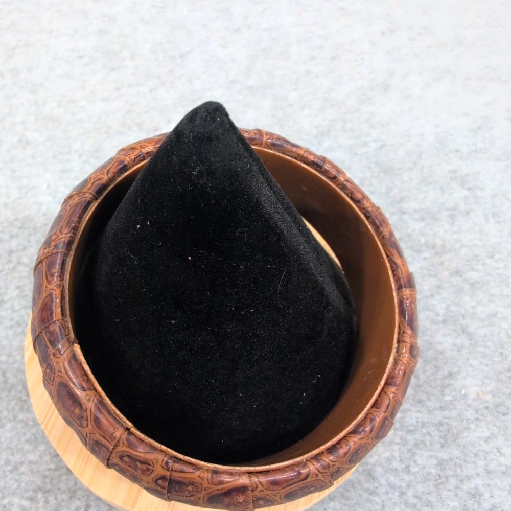 Womens Brown Faux Crocodile Embossed Bangle Bracelet Fashion Jewelry - Picture 2 of 3
